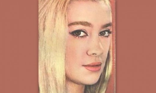 Ντόρα Γιαννακοπούλου: «Εγώ και ο Μίκης Θεοδωράκης»