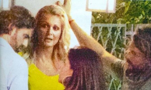 Νατάσα Θεοδωρίδου: Χαλαρές στιγμές με φίλους εν μέσω των εμφανίσεών της