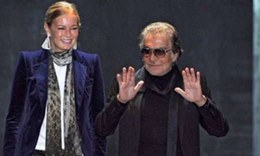 O Roberto Cavalli είναι ο μόνος άνδρας στη μόδα