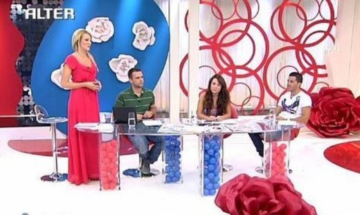 Video: Η πρεμιέρα της Ελένης Φωτοπούλου