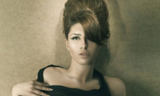 Έλενα Παπαρίζου: Ροκ ακόμα και στην παραλία