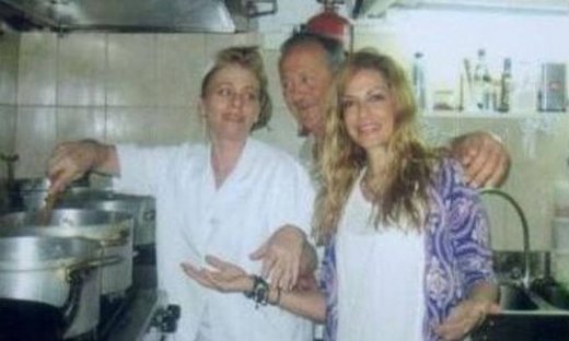 Οι εστιάτορες που «έψησαν» την Άννα Βίσση