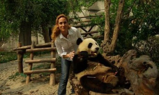 H Έλσα Νέζου μιλά για τον αδελφό της, Χρήστο Νέζο