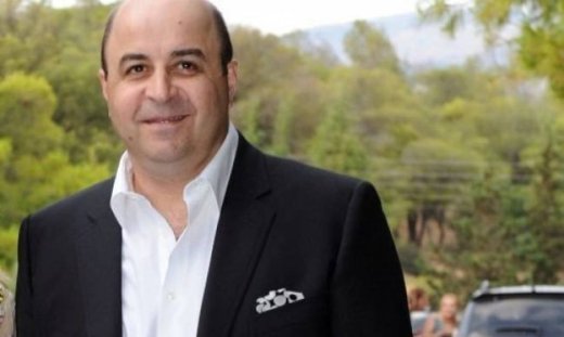 Μάρκος Σεφερλής: «Προσπαθώ να βάζω όρια στη σάτιρα»