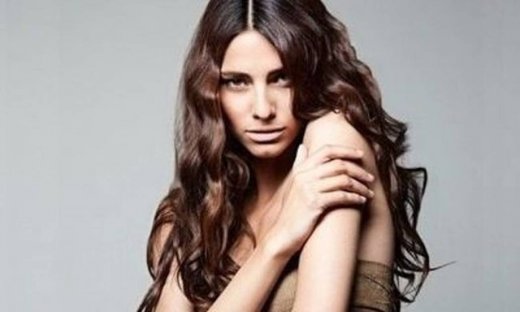 Η Ελλάδα Ηλιάνα Παπαγεωργίου φαβορί στο Miss Universe