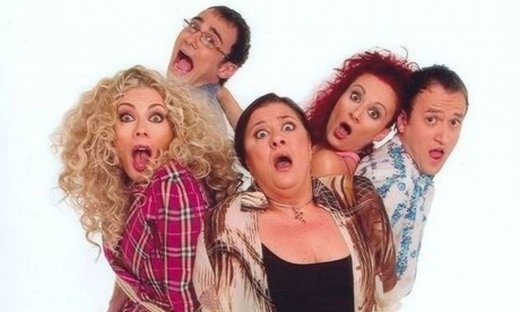 Συνεχίζει να «σκίζει» η επανάληψη του «Παρά Πέντε»