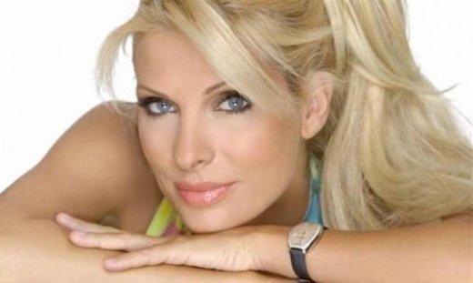 Ελένη Μενεγάκη: Ενημερώθηκε για την μετακίνησή της στην μεσημεριανή ζώνη, 2 ημέρες πριν το δελτίο τύπου