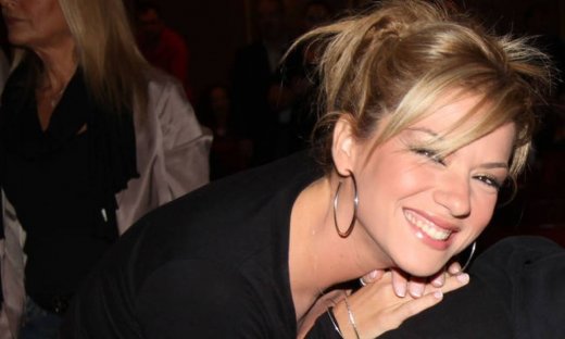 Η οικονομική κρίση έχει ακουμπήσει την Βάσω Λασκαράκη;