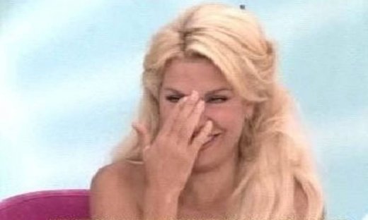 Για ποιο λόγο η Ελένη Μενεγάκη «έσκασε» στα γέλια on air;