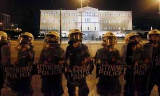 Τι γράφει η Le Figaro για τους Έλληνες