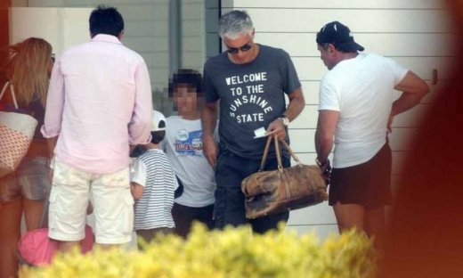 Αντώνης Νικοπολίδης: Βόλτα με τον γιο του