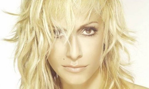 Άννα Βίσση: «Είμαι σταρ, τουλάχιστον έτσι μου λένε και έτσι μου δείχνουν»