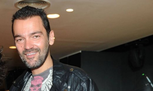 Κωνσταντίνος Καζάκος: «Το θέατρο ήταν η παιδική μου χαρά»