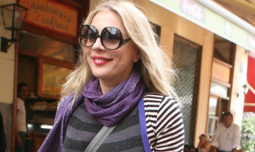 Σμαράγδα Καρύδη: Έπεσε θύμα παρανοϊκής γυναίκας!