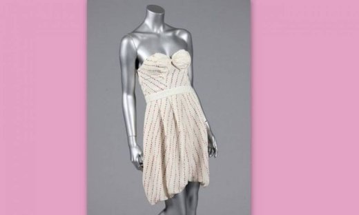 Αυτό το φόρεμα της Amy Winehouse βγαίνει στο σφυρί!