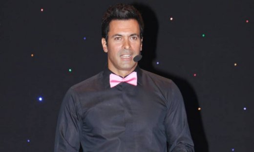 Νίκος Παπαδάκης: «Μου λείπει να δουλεύω στην τηλεόραση»