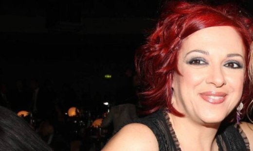 Ελένη Ράντου: «Νιώθω ότι η Ελλάδα παραδόθηκε στα χέρια άλλων, κι εμείς μένουμε θεατές»