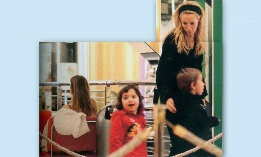 Μαρία Νικόλτσιου: Βόλτα για ψώνια με τα παιδιά της
