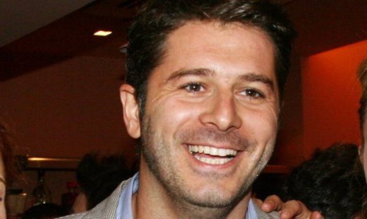 Μπορεί ο Αλέξανδρος Μπουρδούμης να είναι φίλος με τις πρώην του;