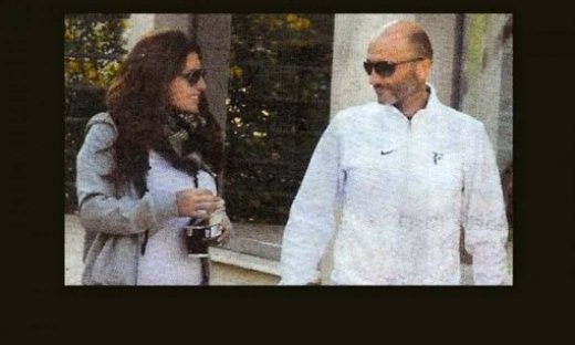 Η Έλενα Παπαρίζου διαψεύδει τη σχέση της με γνωστό επιχειρηματία (video)