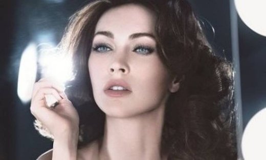 Φυσική λάμψη από τον Armani