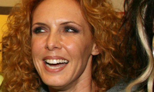 Εβελίνα Παπούλια: «Δεν παίρνω τον εαυτό μου στα σοβαρά»