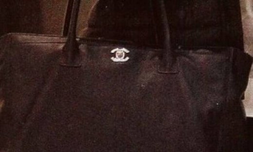 Ποια παρουσιάστρια πήγε για ψώνια αγκαζέ με αυτή την... επώνυμη τσάντα;