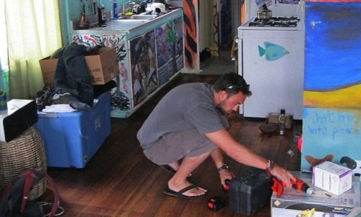 Ποια σταρ της σόουμπιζ έμεινε σε αυτό το… αχούρι;