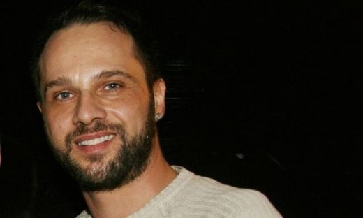 Ποια είναι η σχέση του Μέμου Μπεγνή με το χρήμα;