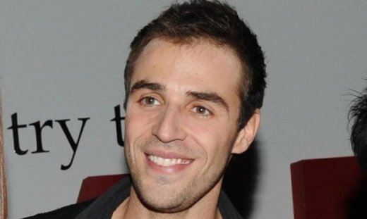 «Θέλω να ζήσω κάτι δυνατό, και να μην κοιτάω από δω και από κει», εξομολογήθηκε ο Δημήτρης Βλάχος