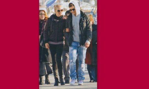 Μακρυπούλια-Χατζηγιάννης: Βόλτα με τους γονείς του τραγουδιστή (φωτό)