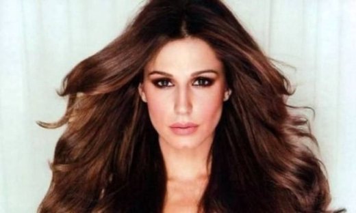 «Απατεώνες και Τζέντλεμαν» για την Κατερίνα Παπουτσάκη