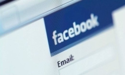 Οι εξωγήινοι θα βρουν τις φωτογραφίες του Facebook που διαγράψαμε! (pic)