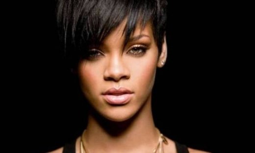 Η Rihanna δέχτηκε ευχές από τον πρώην της!