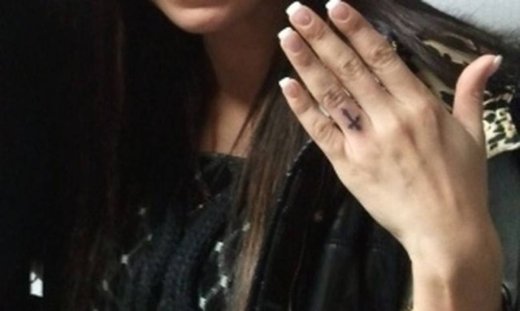 Το νέο τατουάζ της…