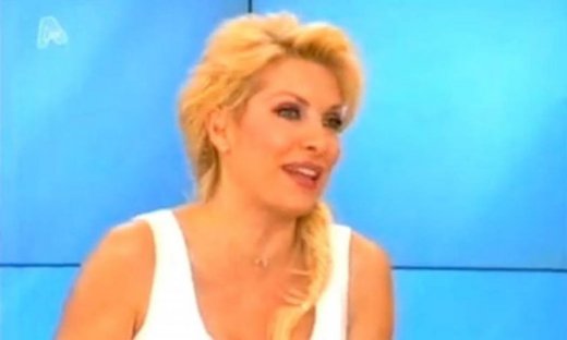 Ελένη Μενεγάκη: «Δεν θα άφηνα το σύντροφό μου να βγει μόνος του»