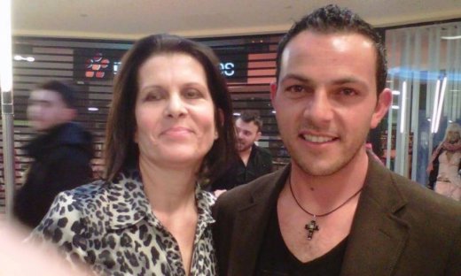 Η συγκίνηση της μητέρας της Ελευθερίας Ελευθερίου