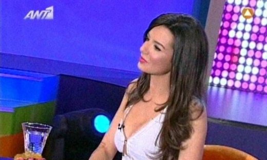 Η Νικολέττα Ράλλη δεν είχε αφήσει τον Ουγγαρέζο να της ξεκουμπώσει το σουτιέν