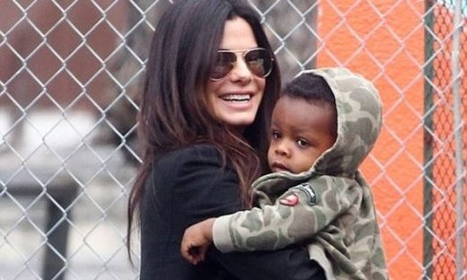 Sandra Bullock: Δεν έχει σχέδια για νέα υιοθεσία… προς το παρόν