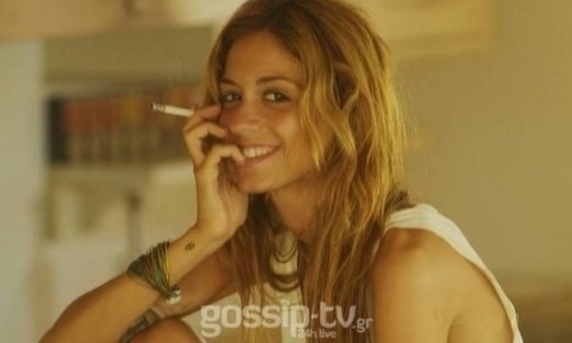 XCLSV: Ποιον συγγραφέα έντυσε η Σοφία Καρβέλα στη Ν.Υ. για φωτό σε ελληνικό έντυπο;(Αποκλειστικά στο tv πίνεις)