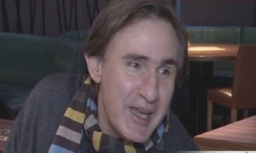 Άκης Σακελλαρίου: «Έγινα ηθοποιός για να με προσέξουν οι γυναίκες»