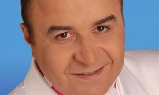 Μάρκος Σεφερλής: Η παράσταση, η επιτυχία και η απουσία της Έλενας Τσαβαλιά