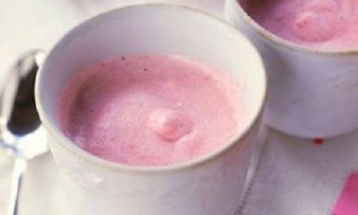 Γρήγορη και ελαφριά mousse φράουλας