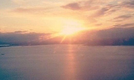 Ποια τραγουδίστρια βγάζει αεροφωτογραφίες; (φωτό)