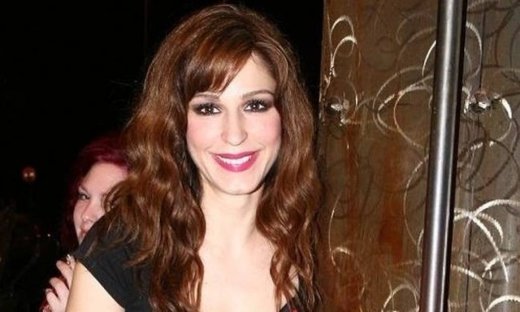 Κατερίνα Παπουτσάκη: Εντατικά μαθήματα τραγουδιού