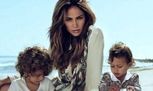 Jennifer Lopez: Αποκαλύπτει πως είχε πάθει επιλόχεια κατάθλιψη κατά τη γέννηση των δίδυμων της
