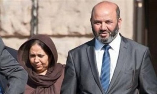 Έβαλαν το μωρό τους στο πλυντήριο! (video)