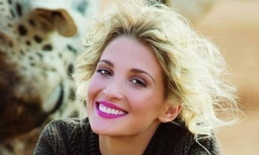 Νίκη Κάρτσωνα: «Δεν ανέχομαι να δω μαμά να χτυπάει παιδί. Νομίζω ότι θα την τσουρομαδήσω»