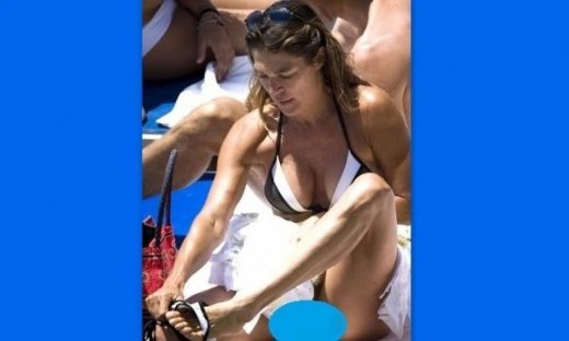 Καυτό Παπαράτσι: Πιάσαμε την Fiona Swarovski της…οικογενείας ν΄αλλάζει μαγιό στην παραλία!!! (Nassos blog)