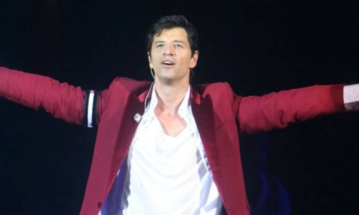 Σάκης Ρουβάς: Ετοιμάζει συναυλία - party στη Μύκονο